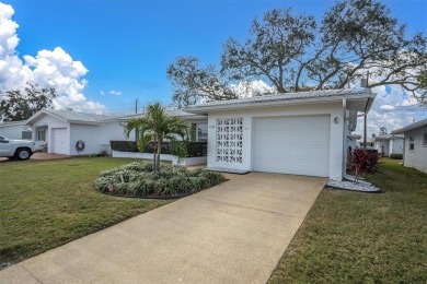 Seller is offering a 5,000 credit to buyer with accepted offer on Mainlands Golf Club in Florida - for sale on GolfHomes.com, golf home, golf lot