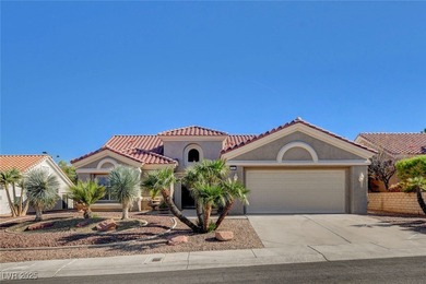 Beautifully Remodeled Hancock Model in Sun City Summerlin! This on Highland Falls Golf Club in Nevada - for sale on GolfHomes.com, golf home, golf lot