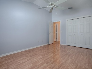 HUGE PRICE REDUCTION!!!  BRING YOUR OFFER - MOTIVATED SELLER - on The Links of Spruce Creek in Florida - for sale on GolfHomes.com, golf home, golf lot