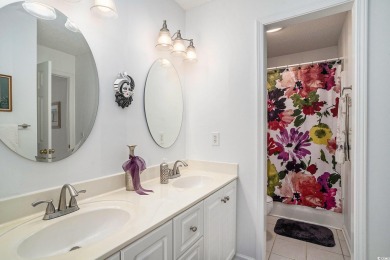 LARGE FAIRWAY OAKS UNIT ON THE POND! This townhouse-style condo on  in South Carolina - for sale on GolfHomes.com, golf home, golf lot