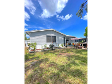 Welcome to the gorgeous community of LAKE FAIRWAYS! This vibrant on Lake Fairways Country Club in Florida - for sale on GolfHomes.com, golf home, golf lot
