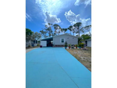 Welcome to the gorgeous community of LAKE FAIRWAYS! This vibrant on Lake Fairways Country Club in Florida - for sale on GolfHomes.com, golf home, golf lot