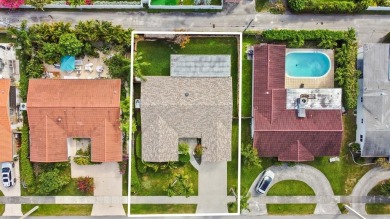 TOTALLY REMODELED 3/2 WITH 1 CAR GARAGE LOCATED RIGHT ACROSS THE on Eco Golf Club in Florida - for sale on GolfHomes.com, golf home, golf lot