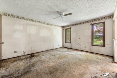 Discover the opportunity to make this property your own. This on Bella Vista Country Club - Berksdale in Arkansas - for sale on GolfHomes.com, golf home, golf lot