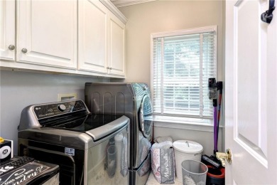 Impeccably maintained, transitional home in the heart of Ford's on Fords Colony Country Club in Virginia - for sale on GolfHomes.com, golf home, golf lot