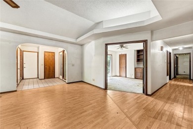 Discover the opportunity to make this property your own. This on Bella Vista Country Club - Berksdale in Arkansas - for sale on GolfHomes.com, golf home, golf lot