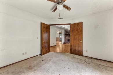 Discover the opportunity to make this property your own. This on Bella Vista Country Club - Berksdale in Arkansas - for sale on GolfHomes.com, golf home, golf lot