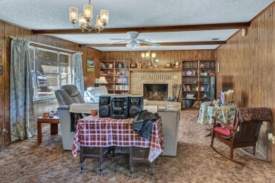 This 3 bedroom, 2 bath, brick home is the perfect home for a on Hide-A-Way Lake Golf Course in Texas - for sale on GolfHomes.com, golf home, golf lot