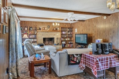 This 3 bedroom, 2 bath, brick home is the perfect home for a on Hide-A-Way Lake Golf Course in Texas - for sale on GolfHomes.com, golf home, golf lot