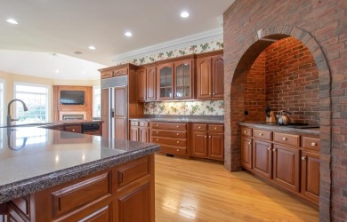 IMAGINE YOUR DREAM HOME THAT OVERLOOKS THE VIRGINIAN GOLF on Virginian Golf Club in Virginia - for sale on GolfHomes.com, golf home, golf lot