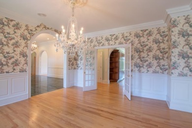 IMAGINE YOUR DREAM HOME THAT OVERLOOKS THE VIRGINIAN GOLF on Virginian Golf Club in Virginia - for sale on GolfHomes.com, golf home, golf lot