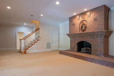 IMAGINE YOUR DREAM HOME THAT OVERLOOKS THE VIRGINIAN GOLF on Virginian Golf Club in Virginia - for sale on GolfHomes.com, golf home, golf lot