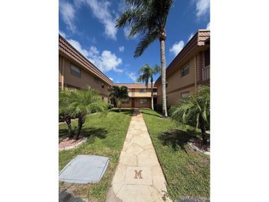 Welcome to 580 Brittany M! This ground-floor 2BR/2BA condo on Kings Point Golf -Flanders Way in Florida - for sale on GolfHomes.com, golf home, golf lot