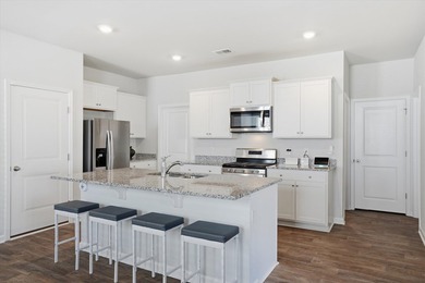 FREE GOLF CART with the purchase of this beautiful home that's on Cypress Point Par 3 in South Carolina - for sale on GolfHomes.com, golf home, golf lot