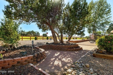 ON THE FAIRWAY ... this gorgeous 3 bedroom, 3 bath home offers 2 on Snowflake Municipal Golf Course in Arizona - for sale on GolfHomes.com, golf home, golf lot