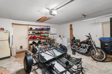 One or more photo(s) has been virtually staged. Charming 2 Bed on Sugarmill Woods Golf and Country Club in Florida - for sale on GolfHomes.com, golf home, golf lot