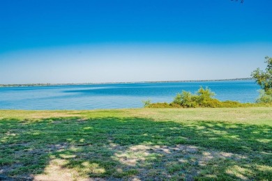 Welcome to your dream lakefront retreat! This stunning 5-bedroom on Lakeside Village Golf Course in Texas - for sale on GolfHomes.com, golf home, golf lot