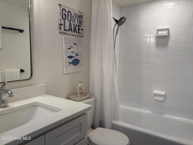 Lakeview Condo Living at its finest. This 2 bedroom, 2 bath end on Pinehurst Resort and Country Club in North Carolina - for sale on GolfHomes.com, golf home, golf lot