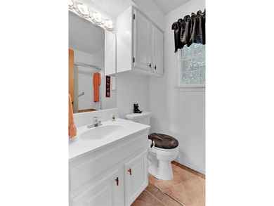 Lovely home close to park and swimming pool, offering a great on Hide-A-Way Lake Golf Course in Texas - for sale on GolfHomes.com, golf home, golf lot