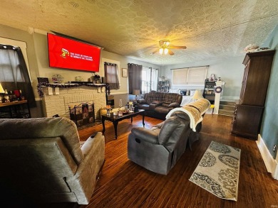 Charming 3 bedroom 2 bath home near golf course, schools, and on Washington Country Club in Indiana - for sale on GolfHomes.com, golf home, golf lot