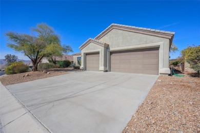 Beautiful Laughlin Ranch home overlooking 18 Hole champion ship on Laughlin Ranch Golf Club in Arizona - for sale on GolfHomes.com, golf home, golf lot