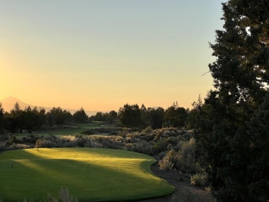 Seller Motivated, make offer & close by Dec 31. This Four Peaks on The Club At Pronghorn Golf Course in Oregon - for sale on GolfHomes.com, golf home, golf lot