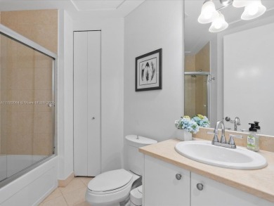 Wonderful 3/3 apartment in the heart of Aventura. Can be sold on Turnberry Isle Resort and Club in Florida - for sale on GolfHomes.com, golf home, golf lot
