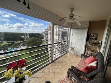 Attention! Price reduced! Sellers are relocating and are very on Pembroke Lakes Golf Club in Florida - for sale on GolfHomes.com, golf home, golf lot