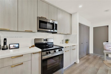 Stunning fully renovated 3-bed, 2-bath townhouse in The on Jim McLean Signature Course in Florida - for sale on GolfHomes.com, golf home, golf lot