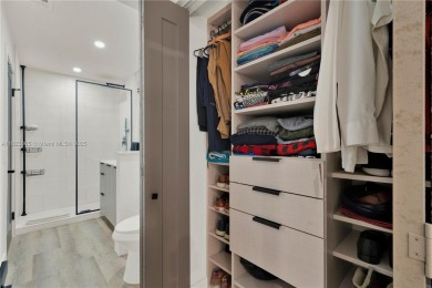 Stunning fully renovated 3-bed, 2-bath townhouse in The on Jim McLean Signature Course in Florida - for sale on GolfHomes.com, golf home, golf lot