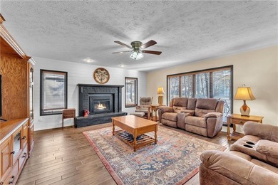 Beautifully renovated lake area home located in picturesque on Holiday Island Golf Course in Arkansas - for sale on GolfHomes.com, golf home, golf lot