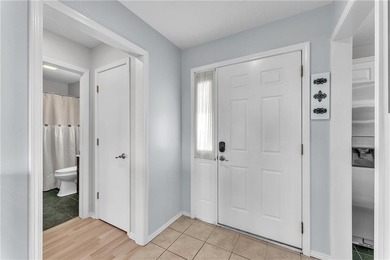 Well maintained 2 story home near beautiful Table Rock Lake sits on Holiday Island Executive Golf Course in Arkansas - for sale on GolfHomes.com, golf home, golf lot