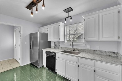 Well maintained 2 story home near beautiful Table Rock Lake sits on Holiday Island Executive Golf Course in Arkansas - for sale on GolfHomes.com, golf home, golf lot