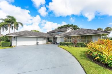 RARE FIND ON EASTPOINTE PINES! Spacious 3,000 sq. ft. home on on Eastpointe Country Club in Florida - for sale on GolfHomes.com, golf home, golf lot