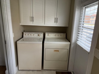 This is a Gem!!! Granite counter tops. Crown molding,  floor on Addison Reserve in Florida - for sale on GolfHomes.com, golf home, golf lot