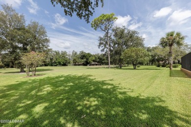 Come take a look at this beautiful 3 bedroom 2.5 bathroom solid on Spruce Creek Golf Club in Florida - for sale on GolfHomes.com, golf home, golf lot