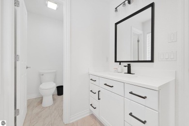 This two bed, two bath condo is the turn-key, low maintenance on Mistwood Golf Course in Michigan - for sale on GolfHomes.com, golf home, golf lot
