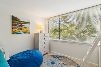 Don't miss this rare opportunity to own a fully furnished on Amelia Island Plantation - Oakmarsh in Florida - for sale on GolfHomes.com, golf home, golf lot