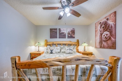 Move-in Ready cabin with Jacuzzi! This charming 2- bedroom, 2 on Cree Meadows Country Club in New Mexico - for sale on GolfHomes.com, golf home, golf lot