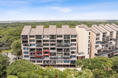Don't miss this rare opportunity to own a fully furnished on Amelia Island Plantation - Oakmarsh in Florida - for sale on GolfHomes.com, golf home, golf lot