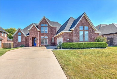 This beautiful 5 bed, 4.5 bath home is made for fun and on Pinnacle Country Club in Arkansas - for sale on GolfHomes.com, golf home, golf lot
