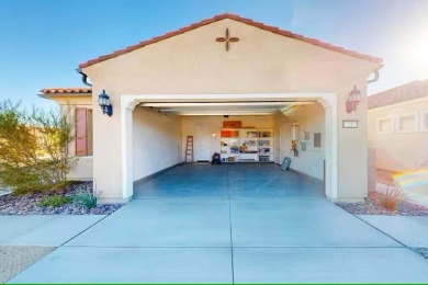 Open House Sunday 11:00-1:00
This gorgeous two-bedroom on Mission Hills Golf Club in California - for sale on GolfHomes.com, golf home, golf lot