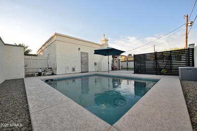 NO HOA! Charming and well-maintained 3 bed, 2 bath home on Gold Canyon Golf Resort  in Arizona - for sale on GolfHomes.com, golf home, golf lot