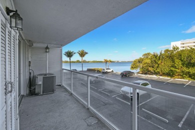 Rarely Available building, ocean access, prime South Palm Beach on Palm Beach Par-3 Golf Course in Florida - for sale on GolfHomes.com, golf home, golf lot