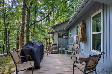 Impeccably updated and in a great location within walking on DeSoto Golf Course in Arkansas - for sale on GolfHomes.com, golf home, golf lot