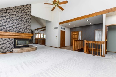 Stunning 4 bed, 3.5 bath Galena Territory contemporary retreat on Eagle Ridge Inn and Resort in Illinois - for sale on GolfHomes.com, golf home, golf lot