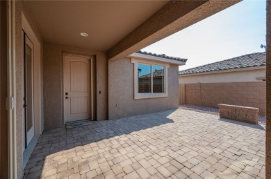 Custom Comfort on the Green | Come see 16 Torrey Pines Drive | on El Rio Golf and Country Club in Arizona - for sale on GolfHomes.com, golf home, golf lot