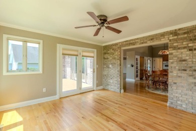 We guarantee the sale of your home or we will buy it! This on Toqua Golf Course - Loudon County in Tennessee - for sale on GolfHomes.com, golf home, golf lot
