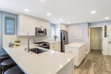 Stunning 3BR/3BA Highly Desirable Beach Club Villas End Unit! on Wild Dunes Harbor Golf Resort in South Carolina - for sale on GolfHomes.com, golf home, golf lot