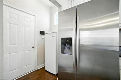 This beautiful 3 bedroom, 2.5 bath home is located in the New on Bide-A-Wee Golf Course in Virginia - for sale on GolfHomes.com, golf home, golf lot